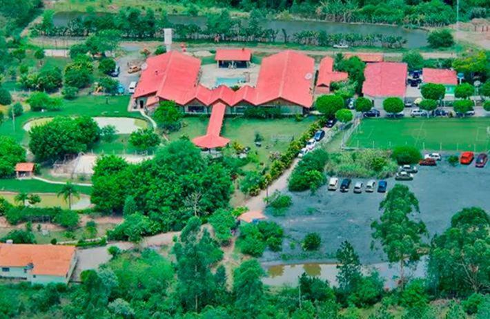 Hotel Fazenda Estancia Torre De Pedra Porangaba Exterior foto