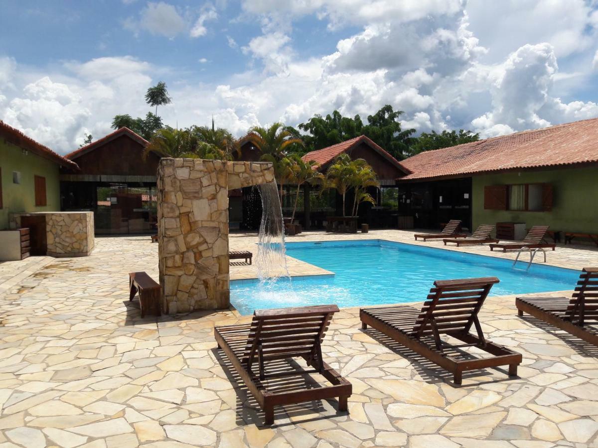 Hotel Fazenda Estancia Torre De Pedra Porangaba Exterior foto