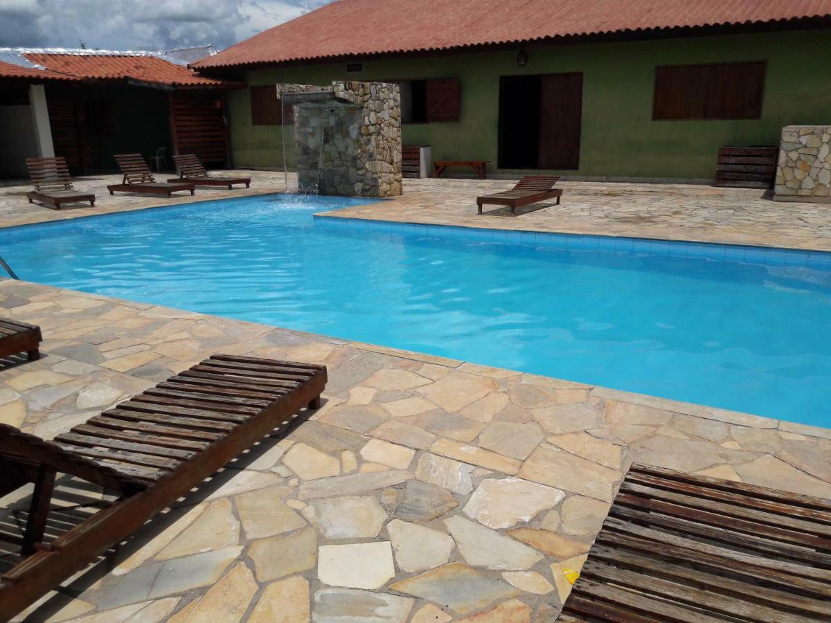 Hotel Fazenda Estancia Torre De Pedra Porangaba Exterior foto